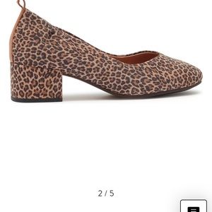 Suede bock heel pump by Kenneth Cole New in box